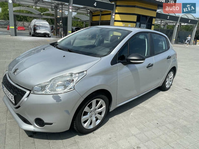 Серый Пежо 208, объемом двигателя 1 л и пробегом 123 тыс. км за 4400 $, фото 9 на Automoto.ua