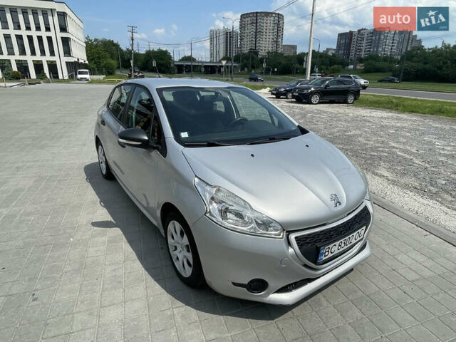 Серый Пежо 208, объемом двигателя 1 л и пробегом 123 тыс. км за 4400 $, фото 6 на Automoto.ua