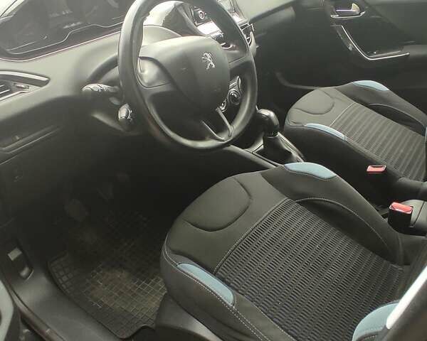 Пежо 208 2014 в Сокале на Automoto.ua Серый Пежо 208, объемом двигателя 1.4 л и пробегом 226 тыс. км за 5400 $, фото 11 на Automoto.ua