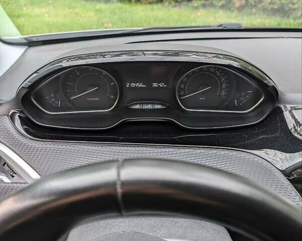Серый Пежо 208, объемом двигателя 1.6 л и пробегом 219 тыс. км за 7800 $, фото 4 на Automoto.ua