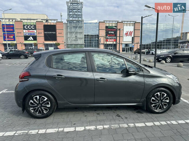Серый Пежо 208, объемом двигателя 1.6 л и пробегом 190 тыс. км за 7100 $, фото 5 на Automoto.ua