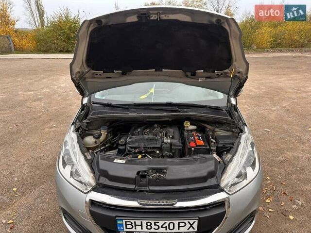 Серый Пежо 208, объемом двигателя 1.2 л и пробегом 172 тыс. км за 8700 $, фото 16 на Automoto.ua
