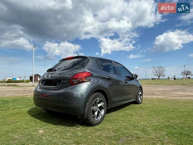 Серый Пежо 208, объемом двигателя 1.2 л и пробегом 37 тыс. км за 8600 $, фото 32 на Automoto.ua