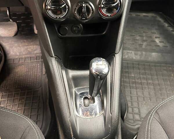 Серый Пежо 208, объемом двигателя 1.2 л и пробегом 172 тыс. км за 8700 $, фото 28 на Automoto.ua