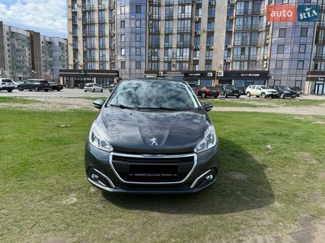Серый Пежо 208, объемом двигателя 1.2 л и пробегом 37 тыс. км за 8600 $, фото 5 на Automoto.ua