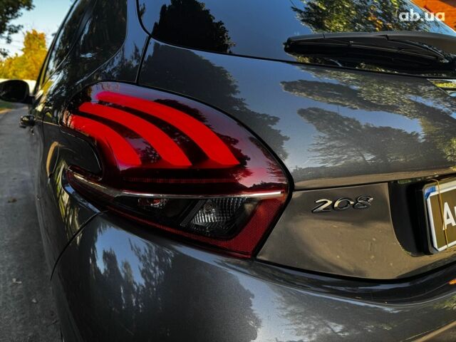 Серый Пежо 208, объемом двигателя 1.2 л и пробегом 59 тыс. км за 10990 $, фото 8 на Automoto.ua