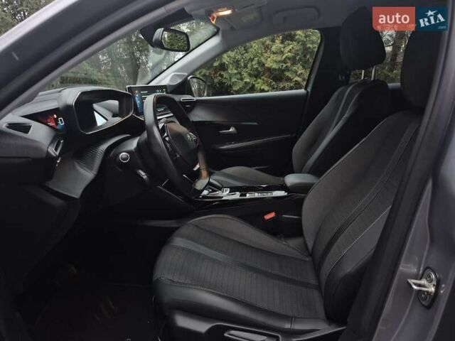 Сірий Пежо 208, об'ємом двигуна 0 л та пробігом 110 тис. км за 15107 $, фото 13 на Automoto.ua