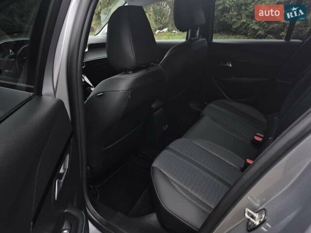 Сірий Пежо 208, об'ємом двигуна 0 л та пробігом 110 тис. км за 15107 $, фото 15 на Automoto.ua