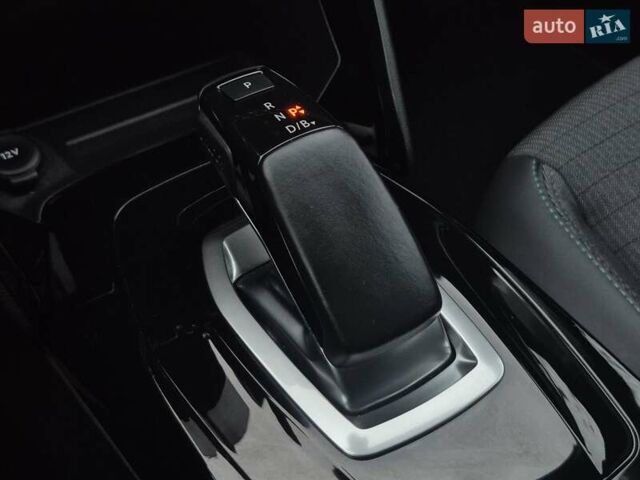 Сірий Пежо 208, об'ємом двигуна 0 л та пробігом 110 тис. км за 15107 $, фото 29 на Automoto.ua