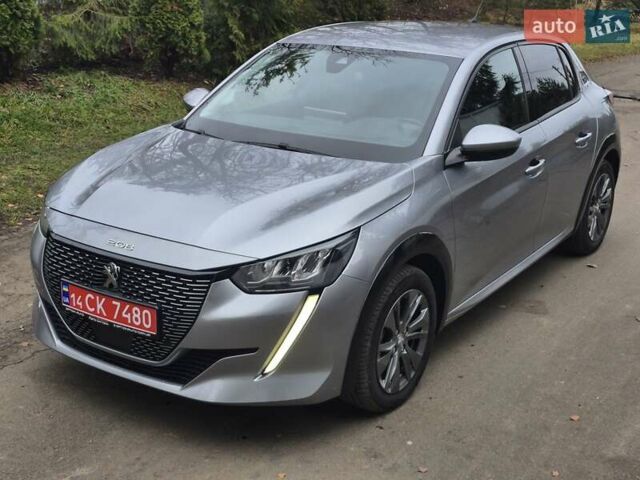 Сірий Пежо 208, об'ємом двигуна 0 л та пробігом 110 тис. км за 15107 $, фото 2 на Automoto.ua