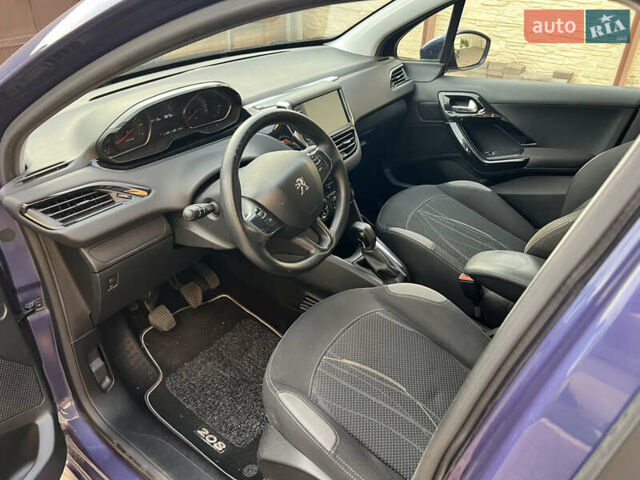 Синий Пежо 208, объемом двигателя 1.2 л и пробегом 200 тыс. км за 5200 $, фото 16 на Automoto.ua
