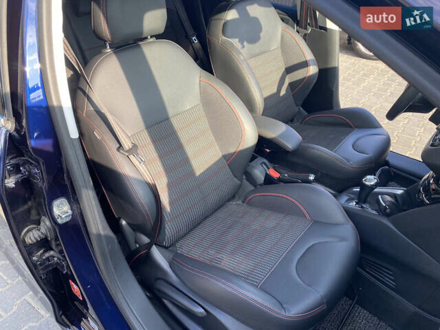 Синий Пежо 208, объемом двигателя 1.56 л и пробегом 119 тыс. км за 11000 $, фото 3 на Automoto.ua