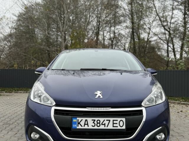 Синій Пежо 208, об'ємом двигуна 1.2 л та пробігом 120 тис. км за 8800 $, фото 1 на Automoto.ua