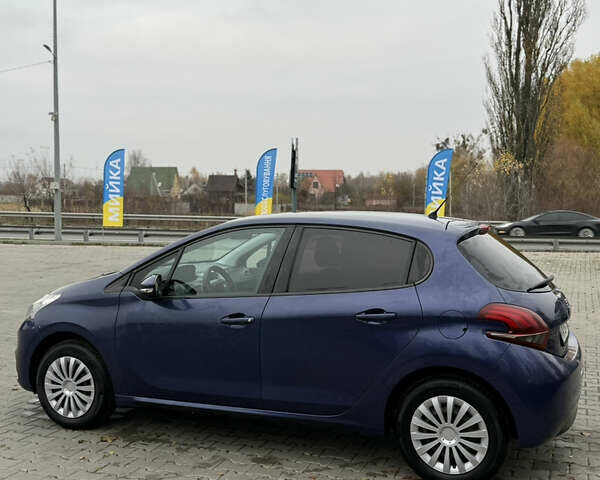 Синій Пежо 208, об'ємом двигуна 1.2 л та пробігом 120 тис. км за 8800 $, фото 6 на Automoto.ua
