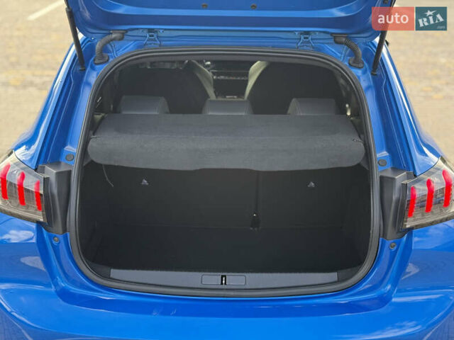 Синий Пежо 208, объемом двигателя 0 л и пробегом 135 тыс. км за 15700 $, фото 15 на Automoto.ua