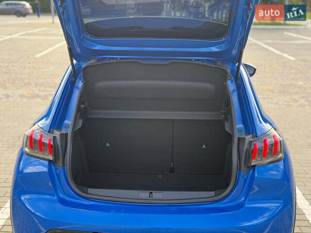 Синий Пежо 208, объемом двигателя 0 л и пробегом 135 тыс. км за 15700 $, фото 14 на Automoto.ua
