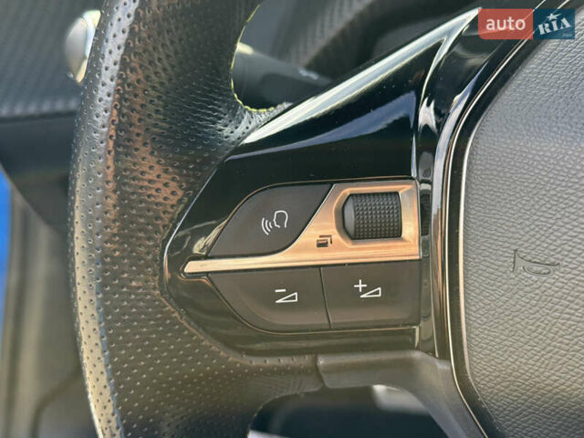 Синий Пежо 208, объемом двигателя 0 л и пробегом 135 тыс. км за 15700 $, фото 20 на Automoto.ua