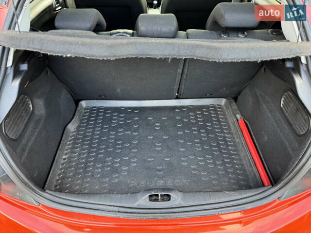 Помаранчевий Пежо 208, об'ємом двигуна 1.2 л та пробігом 125 тис. км за 8300 $, фото 32 на Automoto.ua