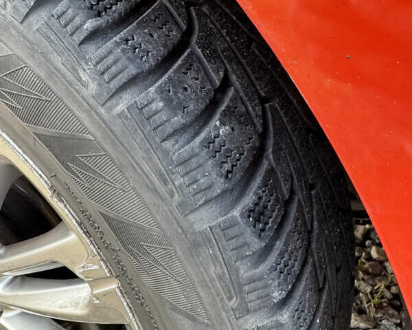 Помаранчевий Пежо 208, об'ємом двигуна 1.2 л та пробігом 125 тис. км за 8300 $, фото 15 на Automoto.ua