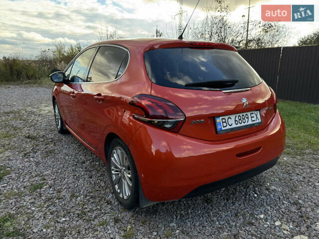 Помаранчевий Пежо 208, об'ємом двигуна 1.2 л та пробігом 125 тис. км за 8300 $, фото 3 на Automoto.ua