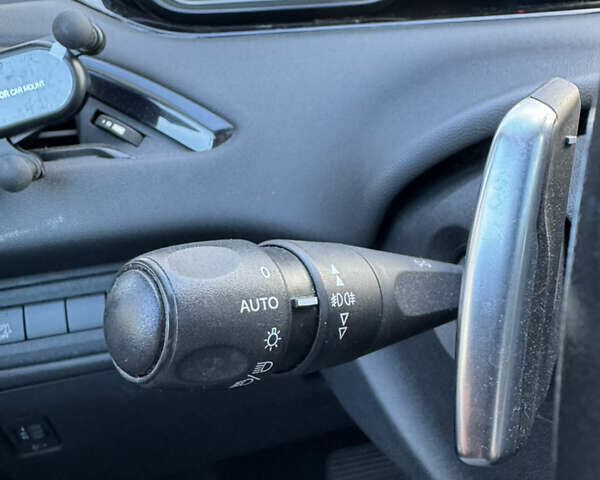 Помаранчевий Пежо 208, об'ємом двигуна 1.2 л та пробігом 125 тис. км за 8300 $, фото 22 на Automoto.ua