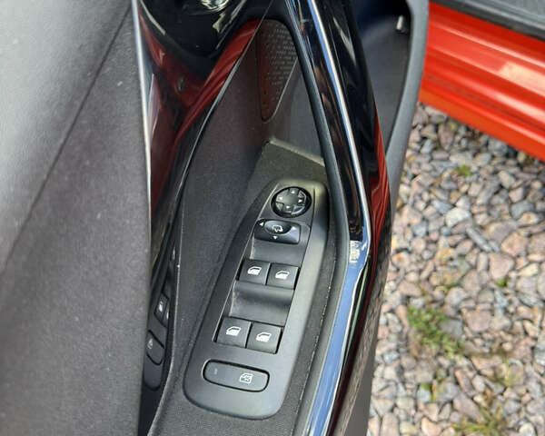 Помаранчевий Пежо 208, об'ємом двигуна 1.2 л та пробігом 125 тис. км за 8300 $, фото 30 на Automoto.ua
