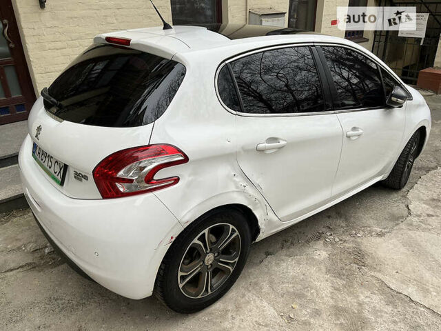 Білий Пежо 208 Hatchback (5d), об'ємом двигуна 1.6 л та пробігом 155 тис. км за 6800 $, фото 21 на Automoto.ua