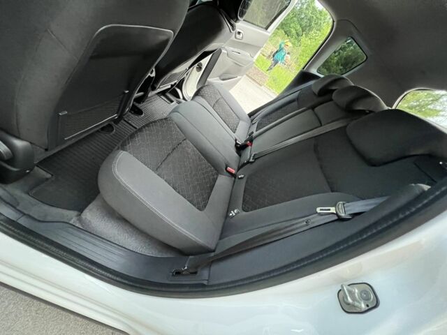 Белый Пежо 3008, объемом двигателя 1.6 л и пробегом 95 тыс. км за 11800 $, фото 3 на Automoto.ua