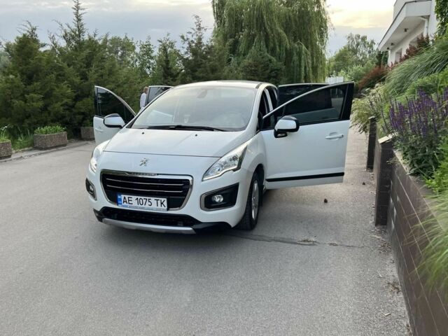 Белый Пежо 3008, объемом двигателя 1.6 л и пробегом 95 тыс. км за 11800 $, фото 6 на Automoto.ua