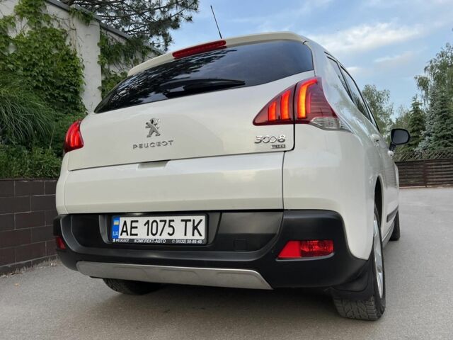 Белый Пежо 3008, объемом двигателя 1.6 л и пробегом 95 тыс. км за 11800 $, фото 1 на Automoto.ua