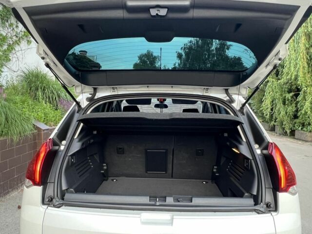 Белый Пежо 3008, объемом двигателя 1.6 л и пробегом 95 тыс. км за 11800 $, фото 10 на Automoto.ua