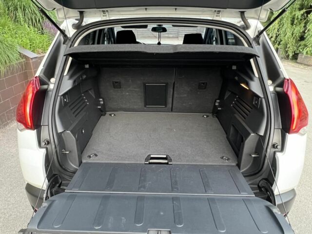 Белый Пежо 3008, объемом двигателя 1.6 л и пробегом 95 тыс. км за 11800 $, фото 4 на Automoto.ua