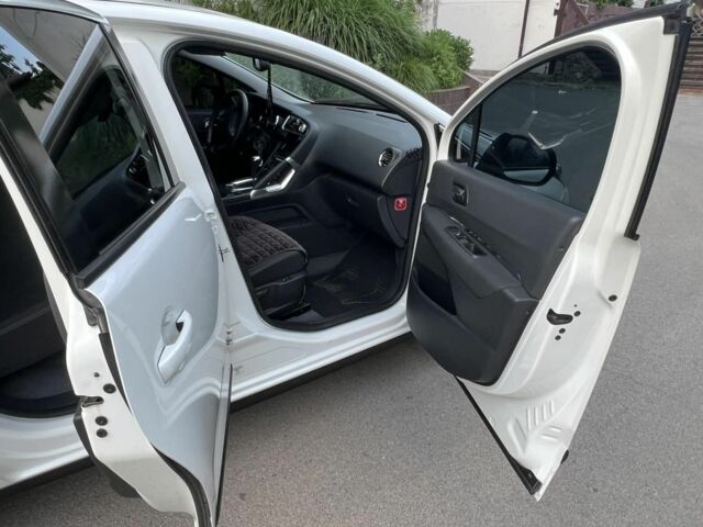 Белый Пежо 3008, объемом двигателя 1.6 л и пробегом 95 тыс. км за 11800 $, фото 9 на Automoto.ua