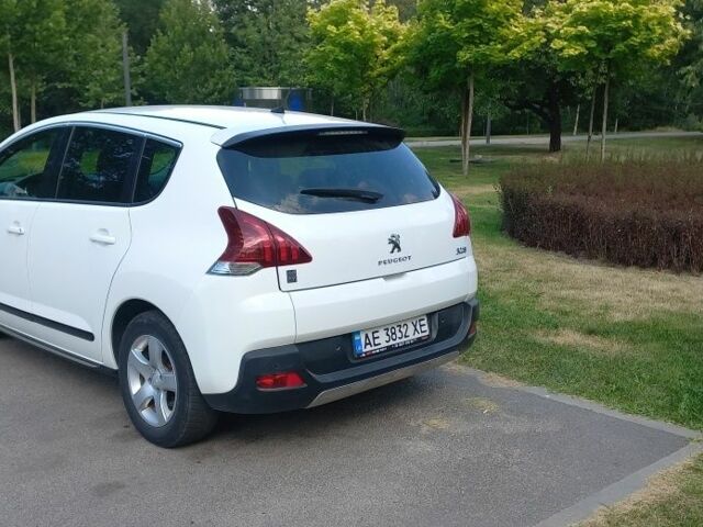 Белый Пежо 3008, объемом двигателя 2 л и пробегом 206 тыс. км за 11000 $, фото 13 на Automoto.ua