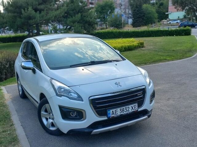 Белый Пежо 3008, объемом двигателя 2 л и пробегом 206 тыс. км за 11000 $, фото 14 на Automoto.ua