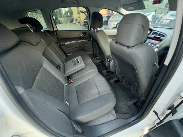 Белый Пежо 3008, объемом двигателя 1.6 л и пробегом 203 тыс. км за 6499 $, фото 16 на Automoto.ua