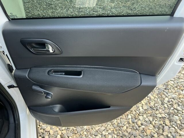 Белый Пежо 3008, объемом двигателя 1.6 л и пробегом 203 тыс. км за 6499 $, фото 15 на Automoto.ua