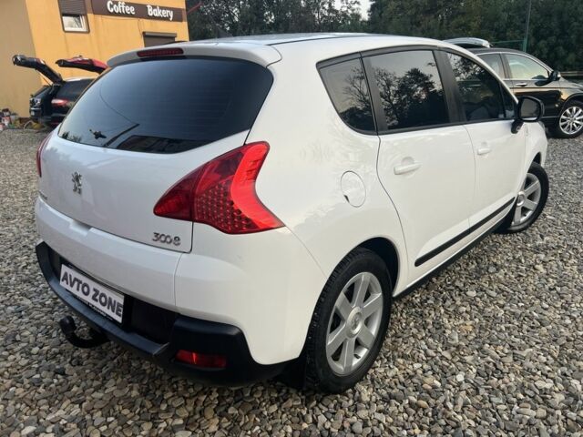 Белый Пежо 3008, объемом двигателя 1.6 л и пробегом 203 тыс. км за 6499 $, фото 4 на Automoto.ua