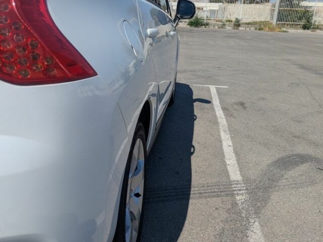 Пежо 3008 2010 в Днепре (Днепропетровске) на Automoto.ua Белый Пежо 3008, объемом двигателя 2 л и пробегом 224 тыс. км за 10100 $, фото 6 на Automoto.ua