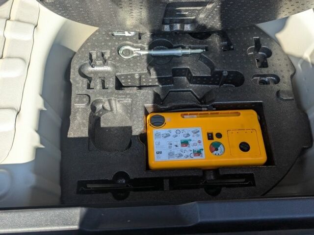 Пежо 3008 2010 в Днепре (Днепропетровске) на Automoto.ua Белый Пежо 3008, объемом двигателя 2 л и пробегом 224 тыс. км за 10100 $, фото 13 на Automoto.ua