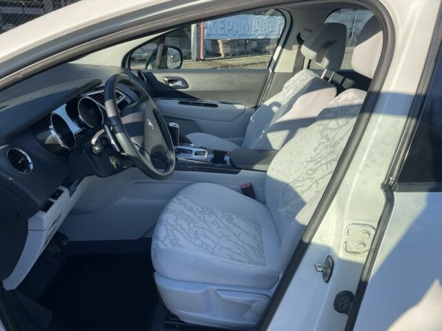 Белый Пежо 3008, объемом двигателя 1.6 л и пробегом 240 тыс. км за 8300 $, фото 9 на Automoto.ua