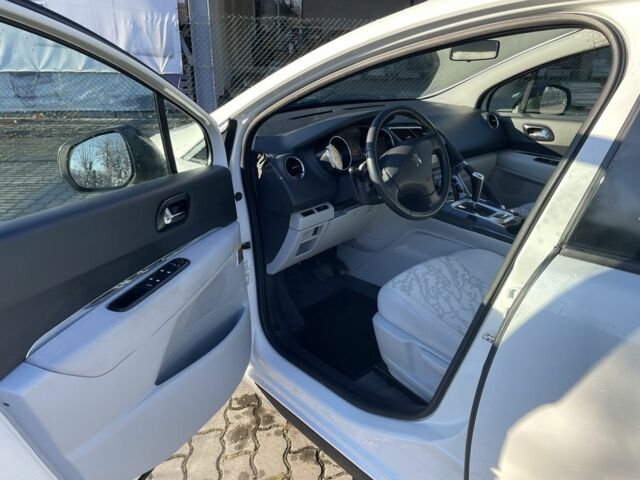 Белый Пежо 3008, объемом двигателя 1.6 л и пробегом 240 тыс. км за 8300 $, фото 8 на Automoto.ua