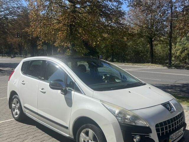 Белый Пежо 3008, объемом двигателя 1.6 л и пробегом 181 тыс. км за 8500 $, фото 1 на Automoto.ua