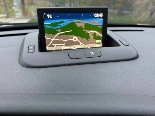 Белый Пежо 3008, объемом двигателя 2 л и пробегом 223 тыс. км за 12800 $, фото 14 на Automoto.ua