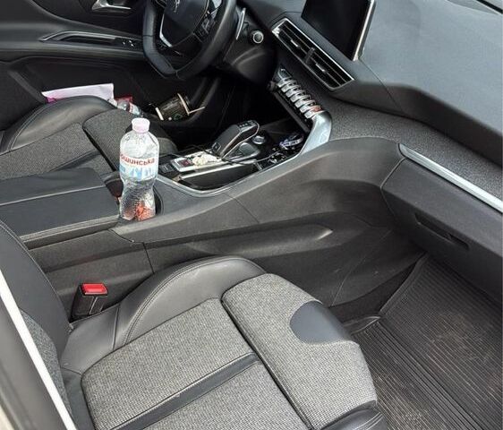 Белый Пежо 3008, объемом двигателя 1.6 л и пробегом 120 тыс. км за 18950 $, фото 4 на Automoto.ua