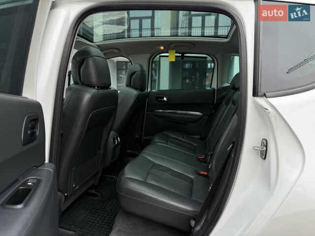 Білий Пежо 3008, об'ємом двигуна 1.6 л та пробігом 230 тис. км за 6900 $, фото 41 на Automoto.ua