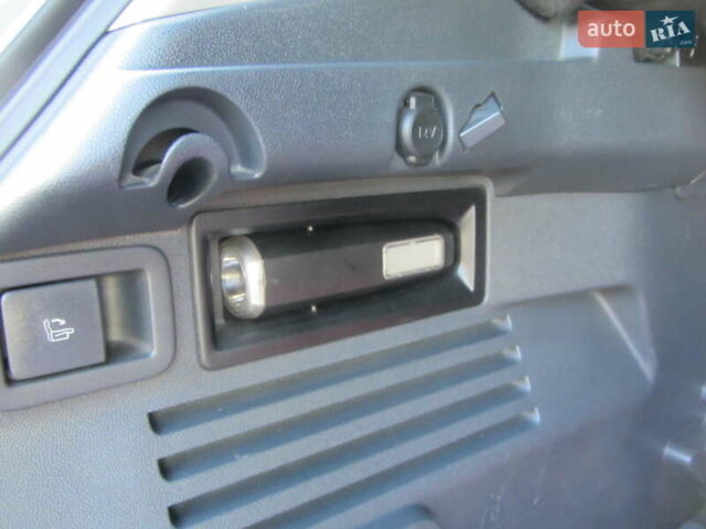 Белый Пежо 3008, объемом двигателя 1.6 л и пробегом 227 тыс. км за 8900 $, фото 3 на Automoto.ua