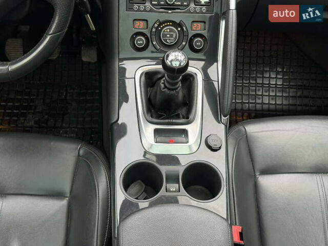 Білий Пежо 3008, об'ємом двигуна 1.6 л та пробігом 230 тис. км за 6900 $, фото 47 на Automoto.ua