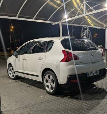 Білий Пежо 3008, об'ємом двигуна 2 л та пробігом 271 тис. км за 10300 $, фото 2 на Automoto.ua