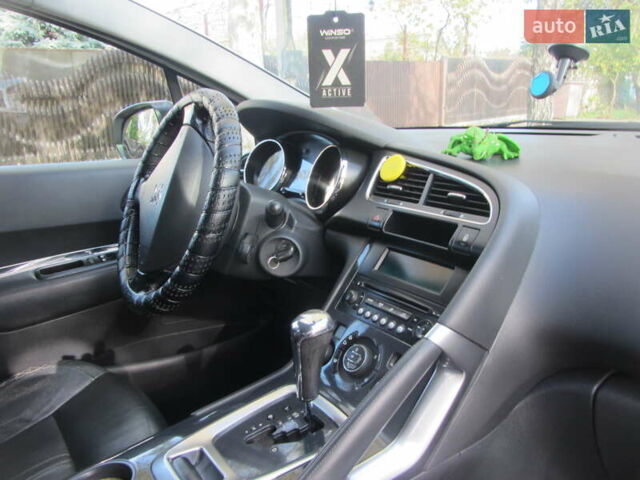 Белый Пежо 3008, объемом двигателя 1.6 л и пробегом 227 тыс. км за 8900 $, фото 60 на Automoto.ua